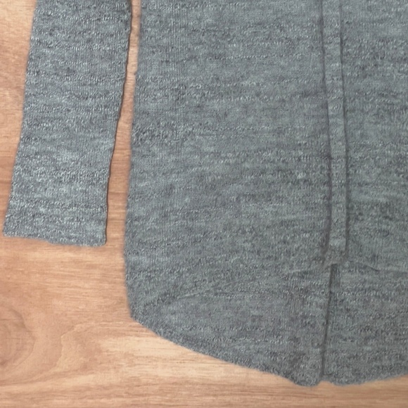 Eileen Fisher gray thin knit v-neck sweater size M baby alpaca nylon wool - Picture 3 of 6